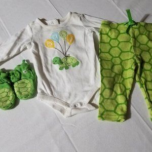 Gymboree Turtley Cute 3-6 Month Used pants, bodysuit & booties.